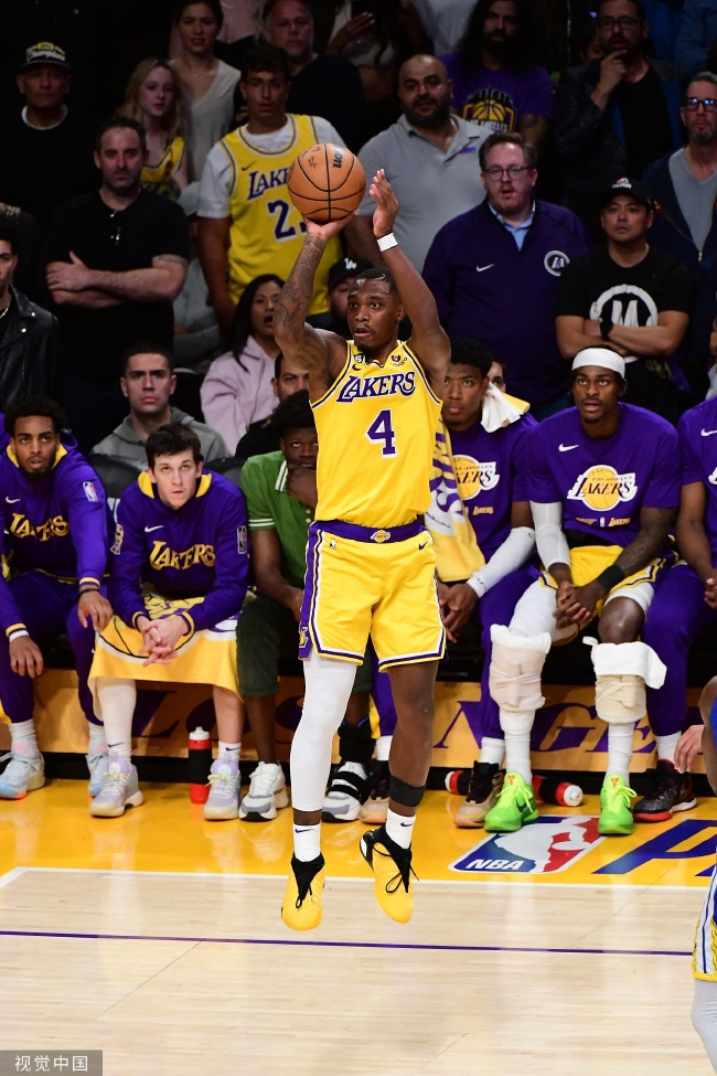  湖人险胜勇士，晋级总决赛在望  