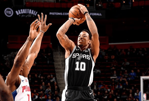  马刺新秀创下队史首秀得分纪录  